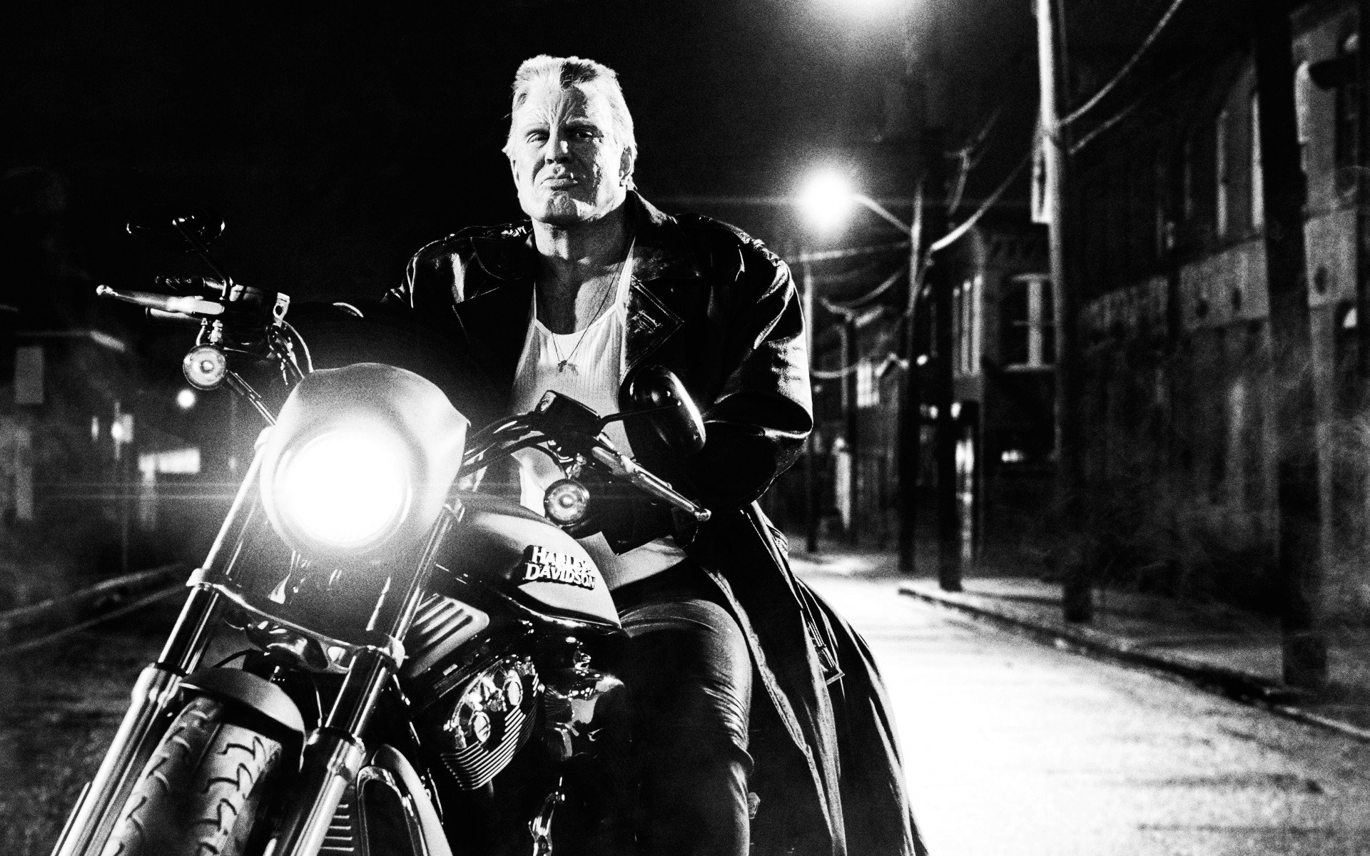 Sin City:A Dame to Kill For, Mickey Rourke, ради которой стоит убивать, Marv, Женщина