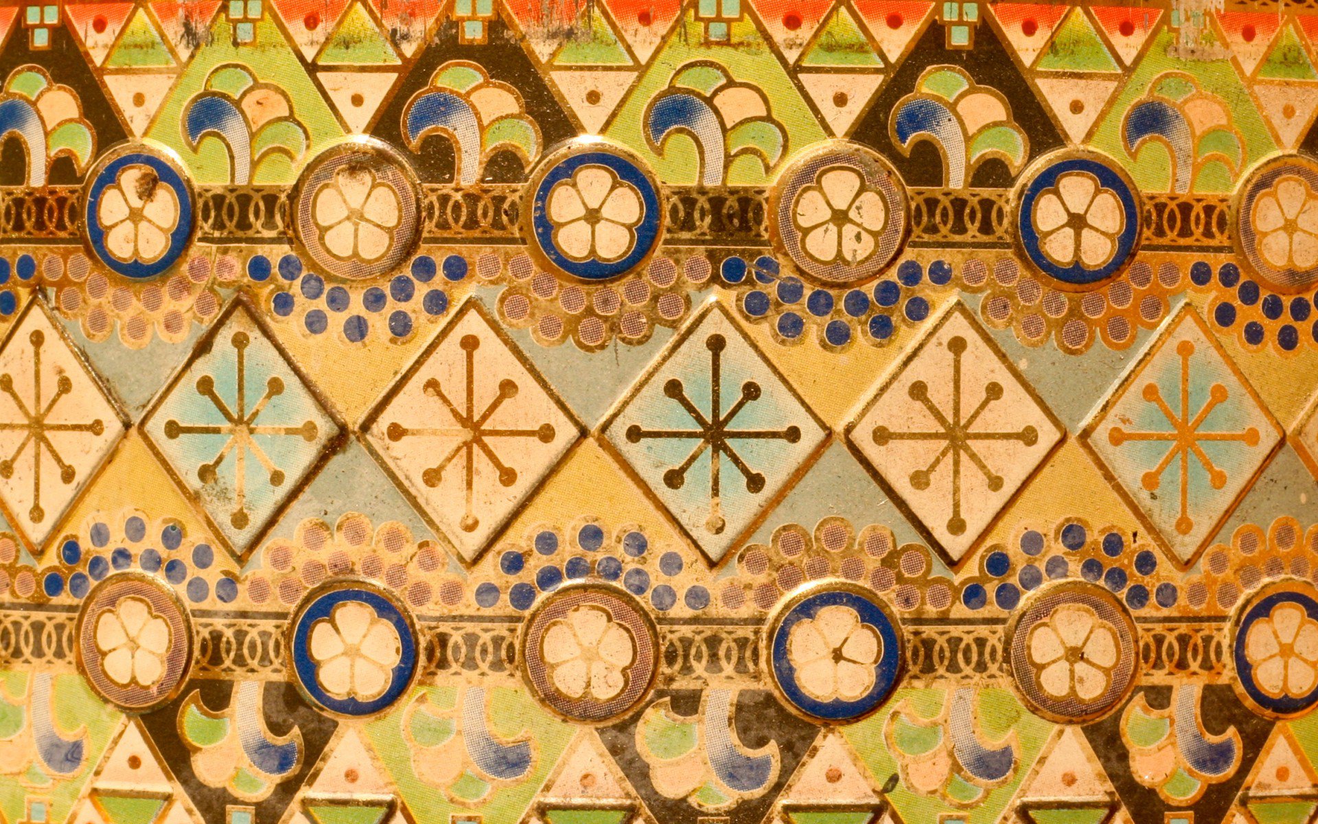 circles, decoration, oxide, dirt. diamonds, wall